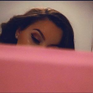 Meet your Posher, Tori